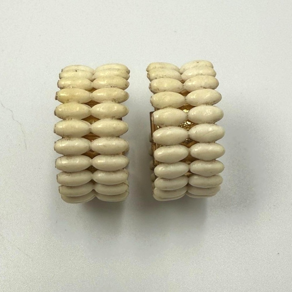Vintage Mid Century Cream Beaded Hoop Earrings Gold Tone Screw Back Ivory White